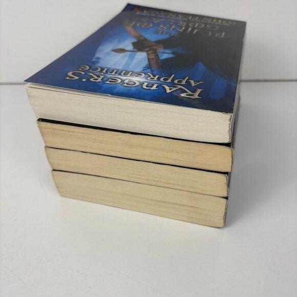 4 Rangers Apprentice Books John Flanagan Paperbacks 1,2,3,11 - Picture 7 of 7